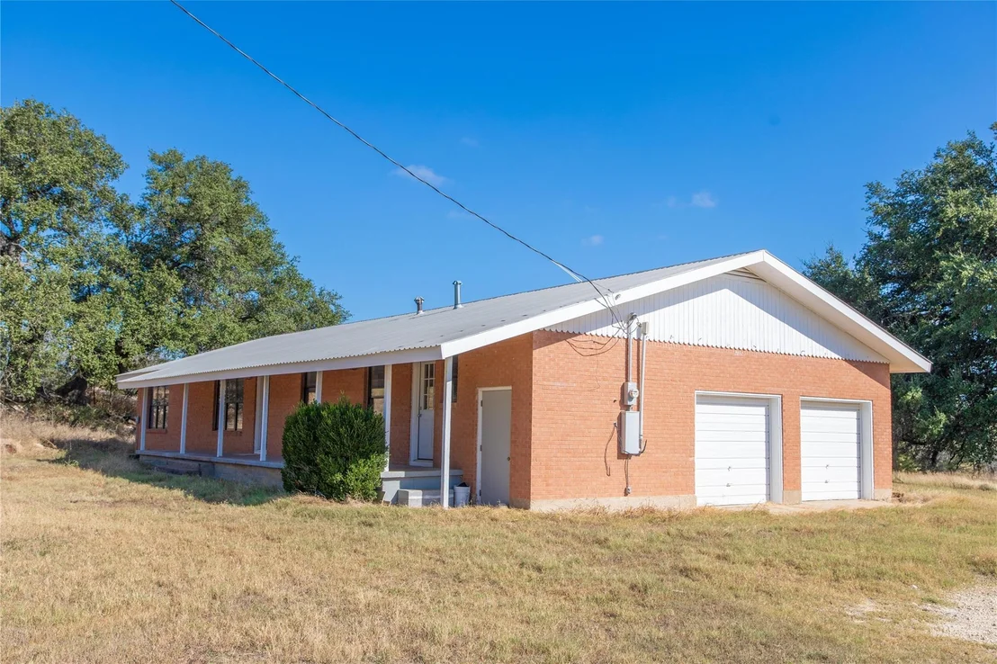 Photo of 490 County Road 332