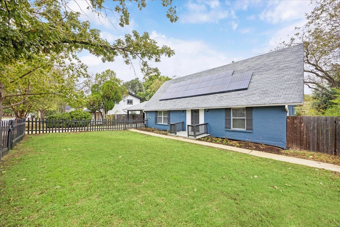 Photo of 2116 Vanderbilt LN