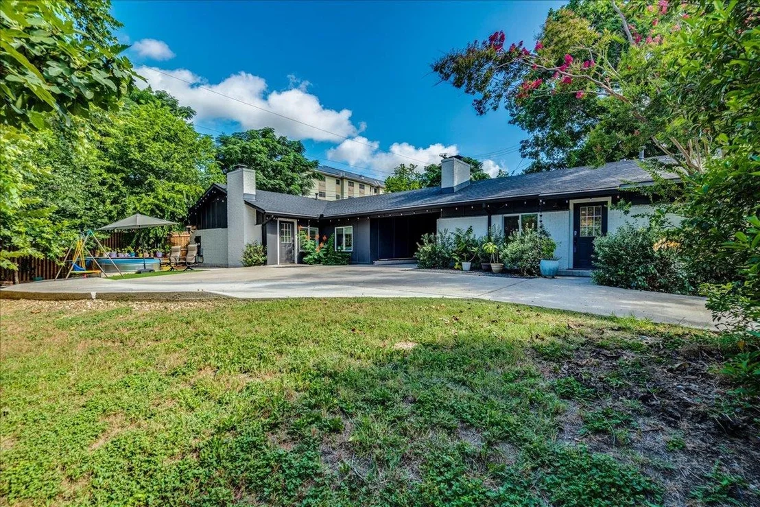 Photo of 2506 Audubon PL
