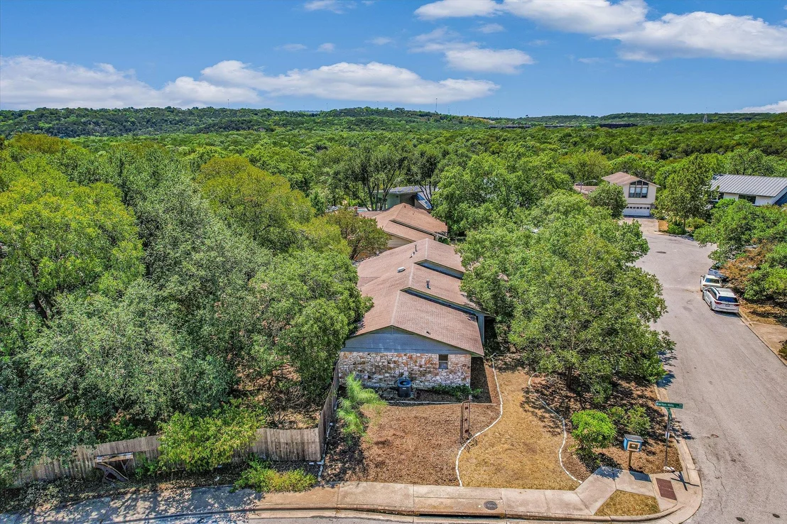 Photo of 2801 HORSESHOE BEND CV