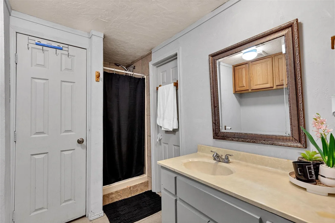 Photo of 101 E Ash ST
