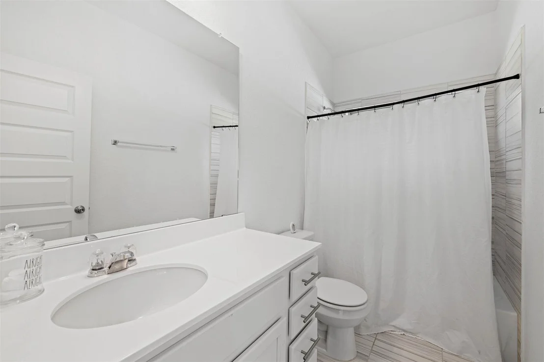Photo of 424 Arrowhead Vine ST
