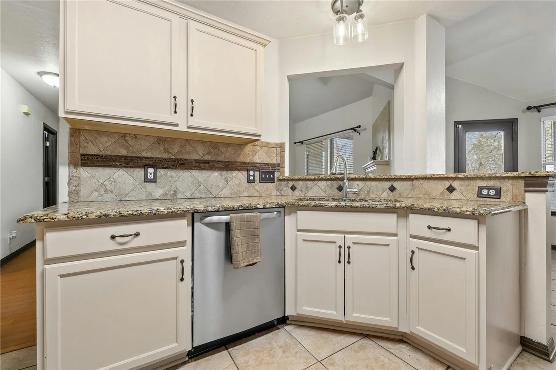 Photo of 100 Hickory Tree DR