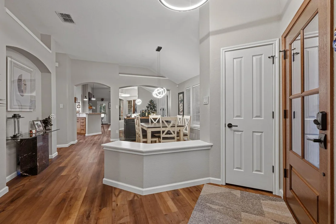 Photo of 5935 Salcon Cliff DR