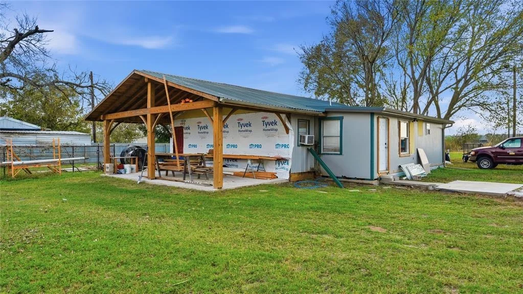 Photo of 655 NW Loop 230