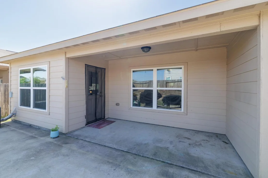 Photo of 209 Farmer LN