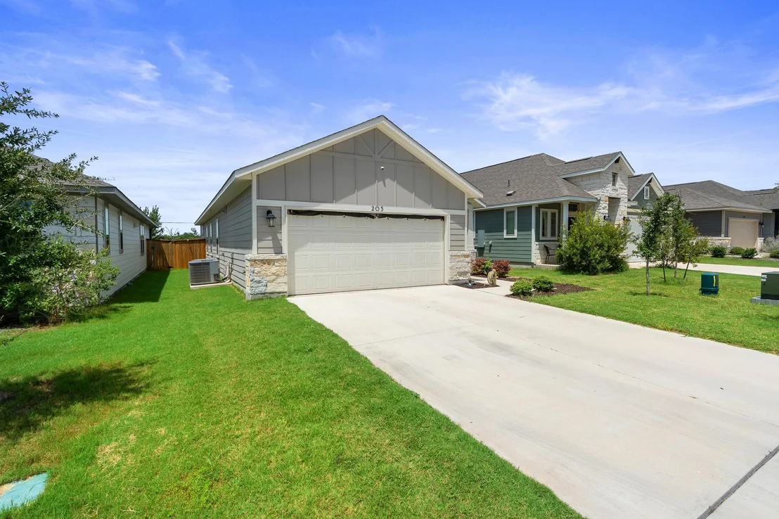 Photo of 205 Unforgiven LN