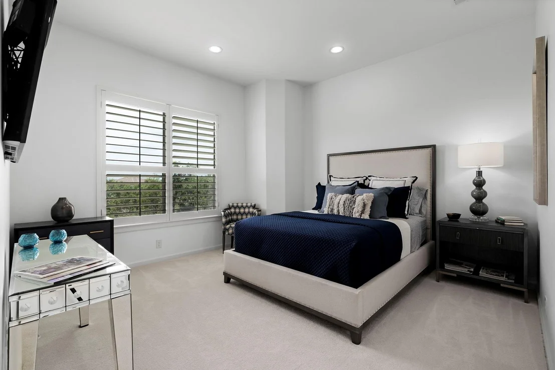 Photo of 4401 Lakeway BLVD