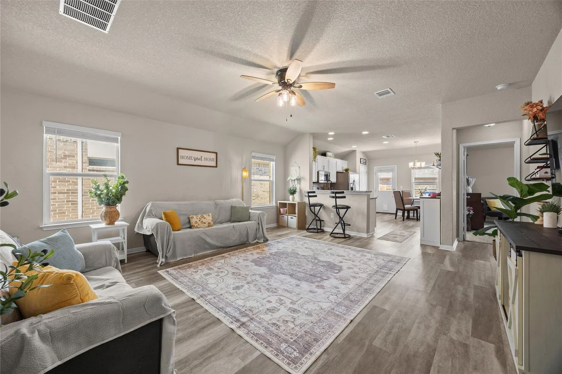 Photo of 304 Dubina Ave