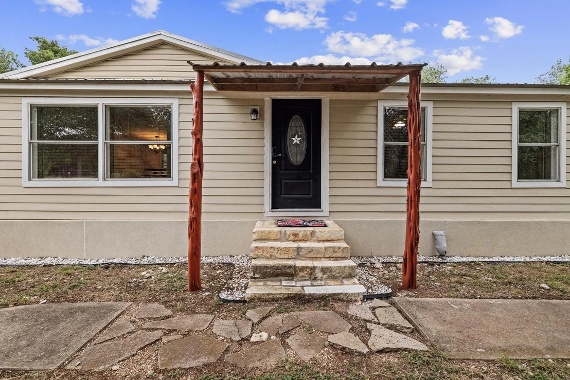 Photo of 745 County Road 270