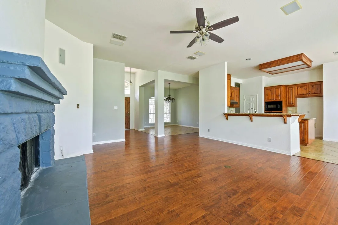 Photo of 330 Humphrey DR