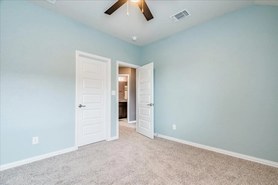 Photo of 610 Stonewood LN