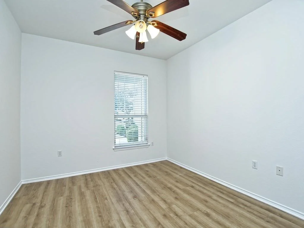Photo of 119 Hampton CIR