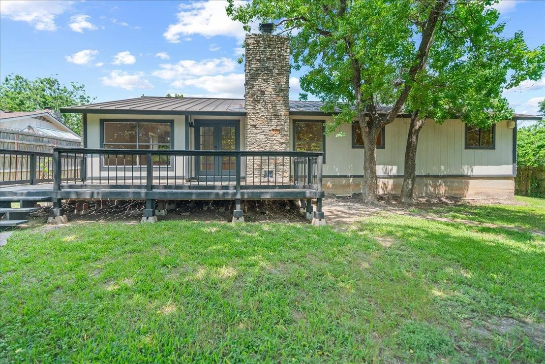 Photo of 2305 Donna DR