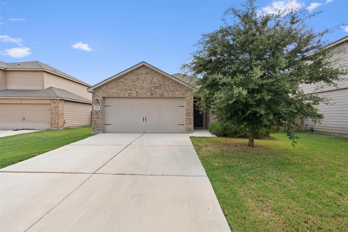 Photo of 212 Hyacinth WAY