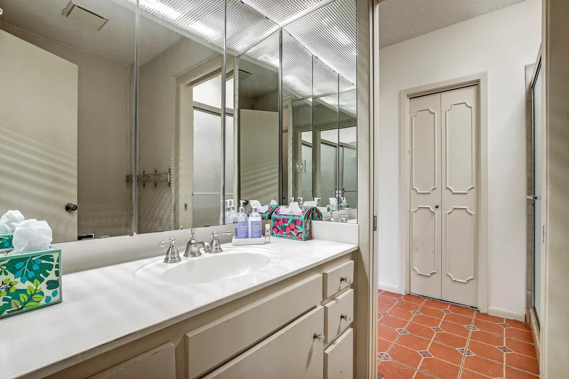 Photo of 203 Ridgewood RD