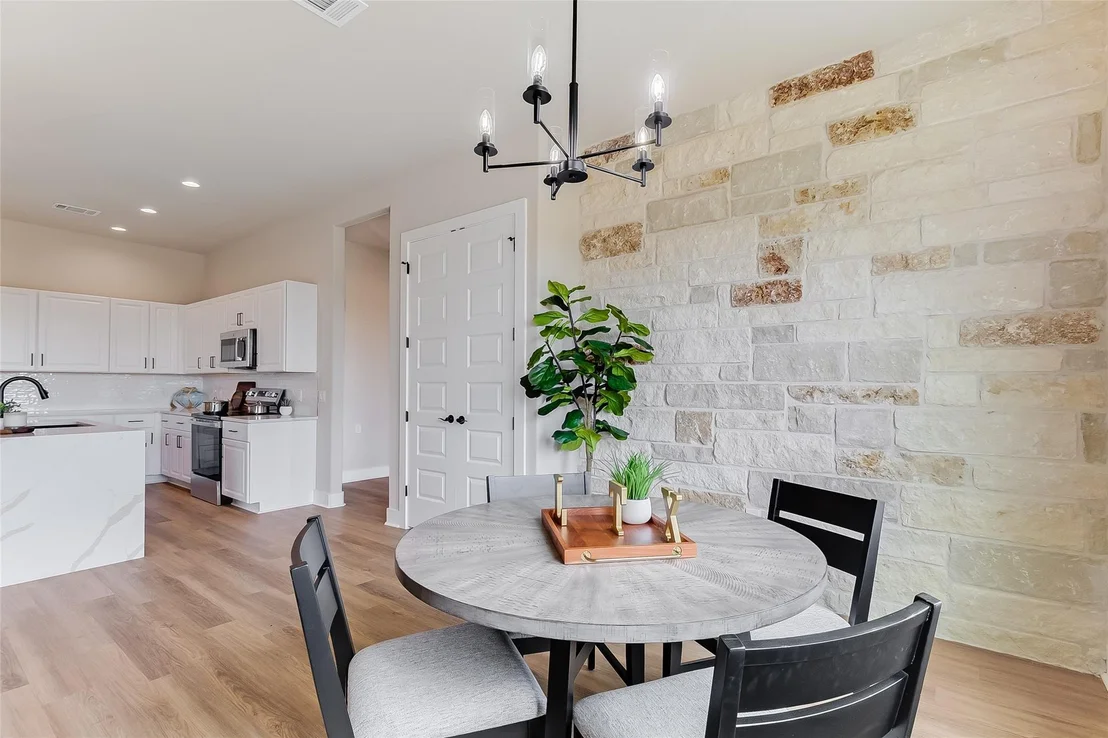 Photo of 111 Draper LN