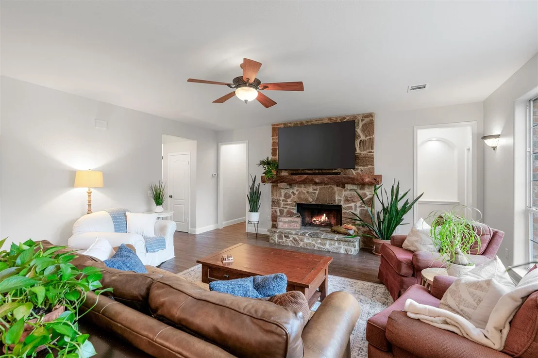Photo of 10019 Estancia LN