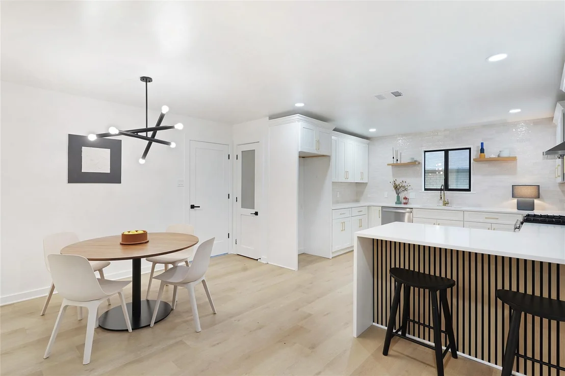 Photo of 7403 West Gate BLVD