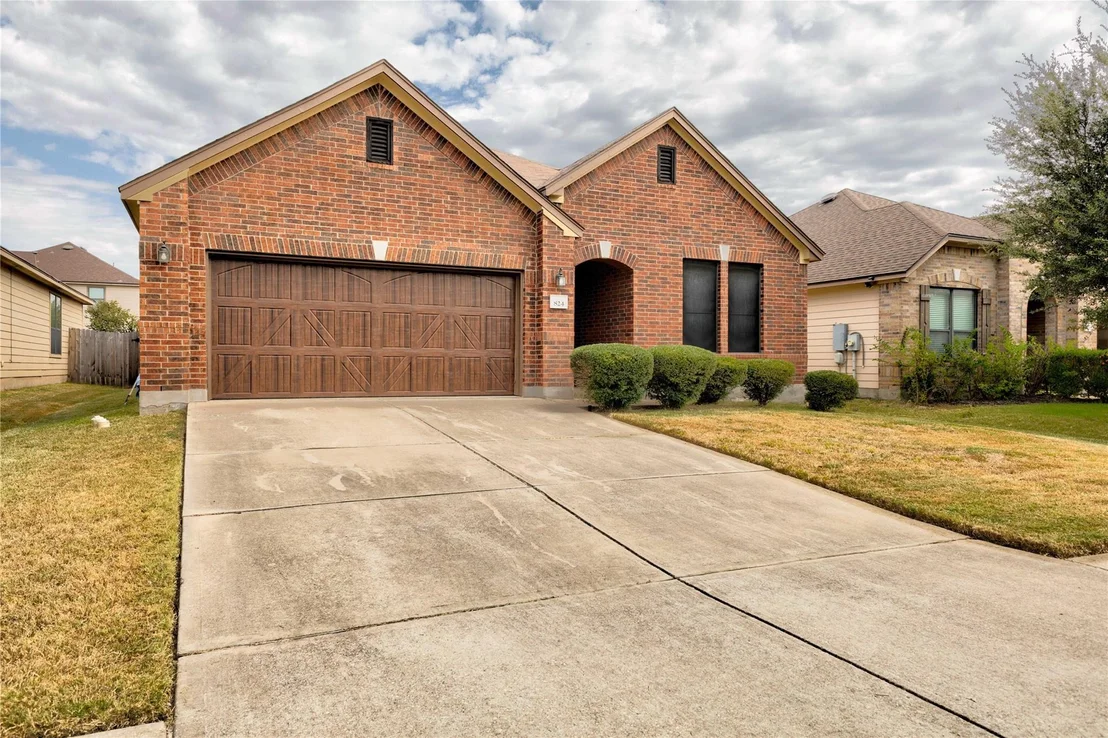 Photo of 824 Mahomet DR