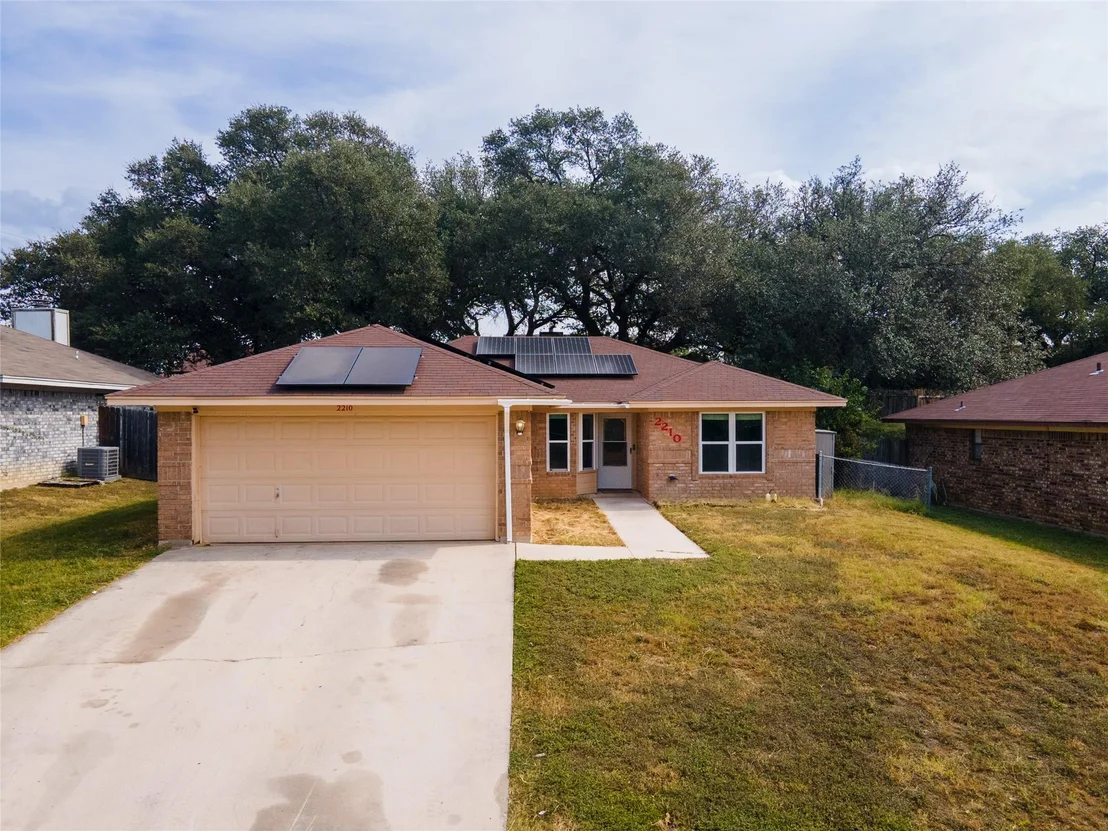Photo of 2210 Barry DR