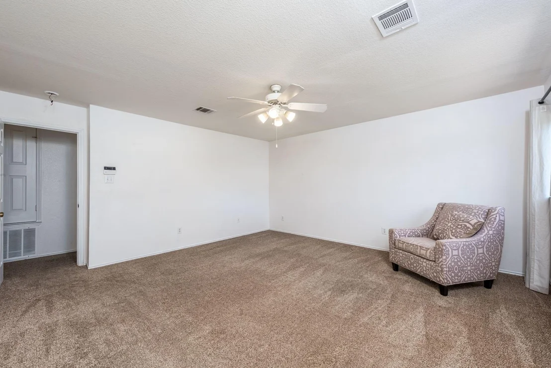 Photo of 1025 Canterbury TRL
