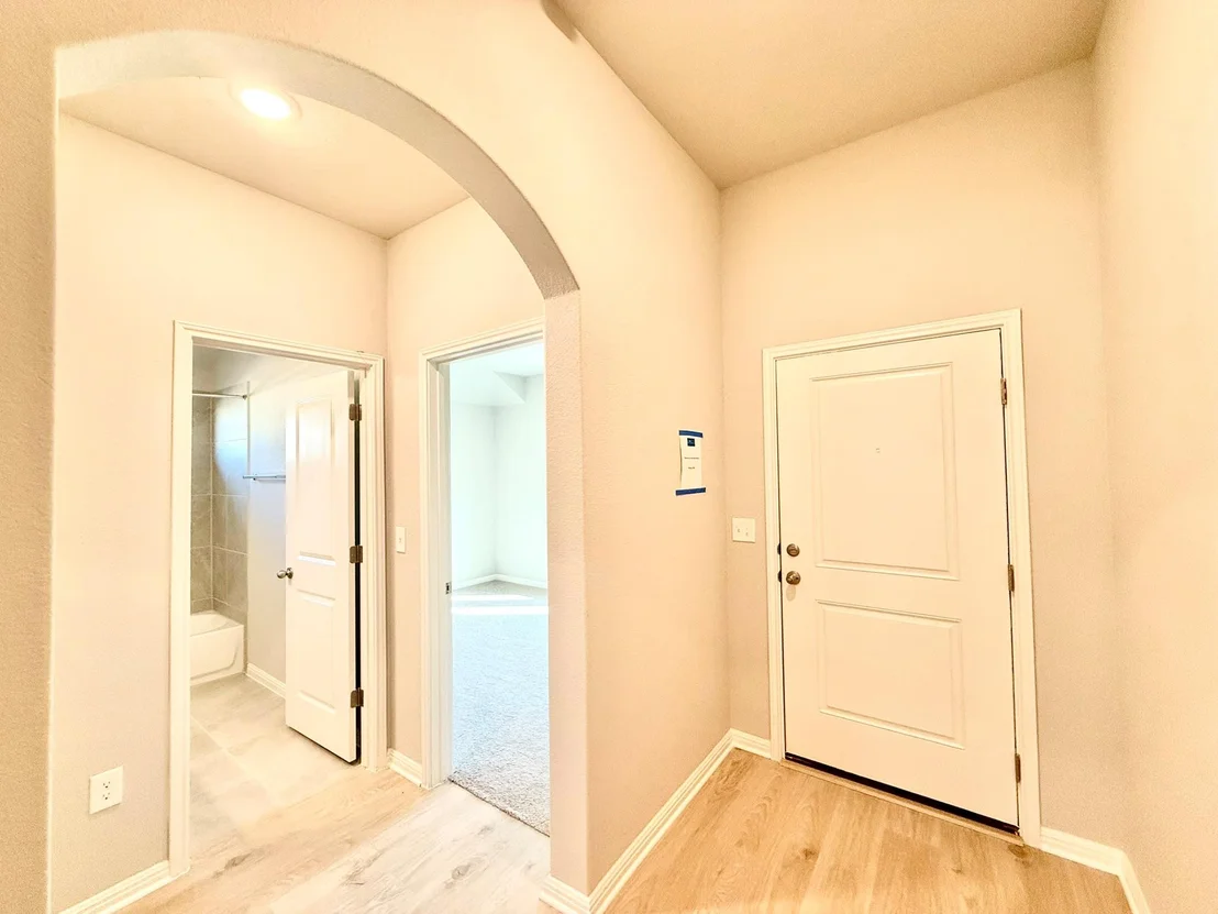 Photo of 5871 Marsh LN
