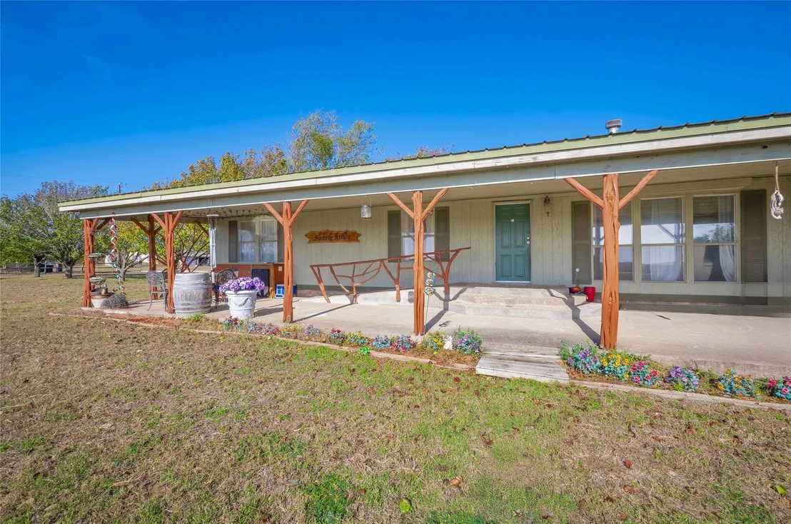 Photo of 5900 Highway 138