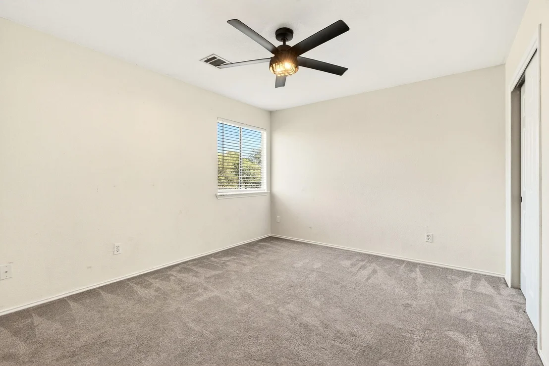 Photo of 1521 Dillon Lake BND