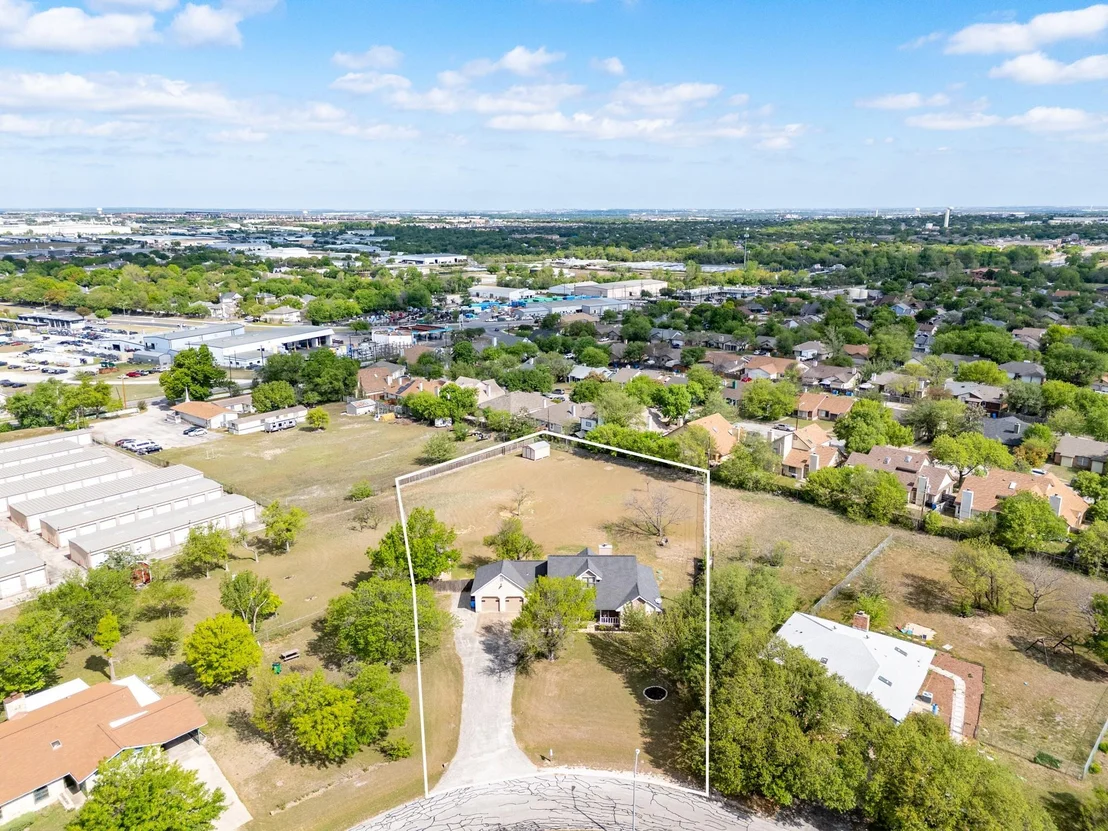 Photo of 1200 VAPOR DR