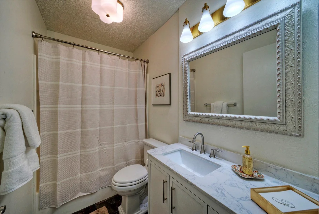 Photo of 10606 Barnhill DR
