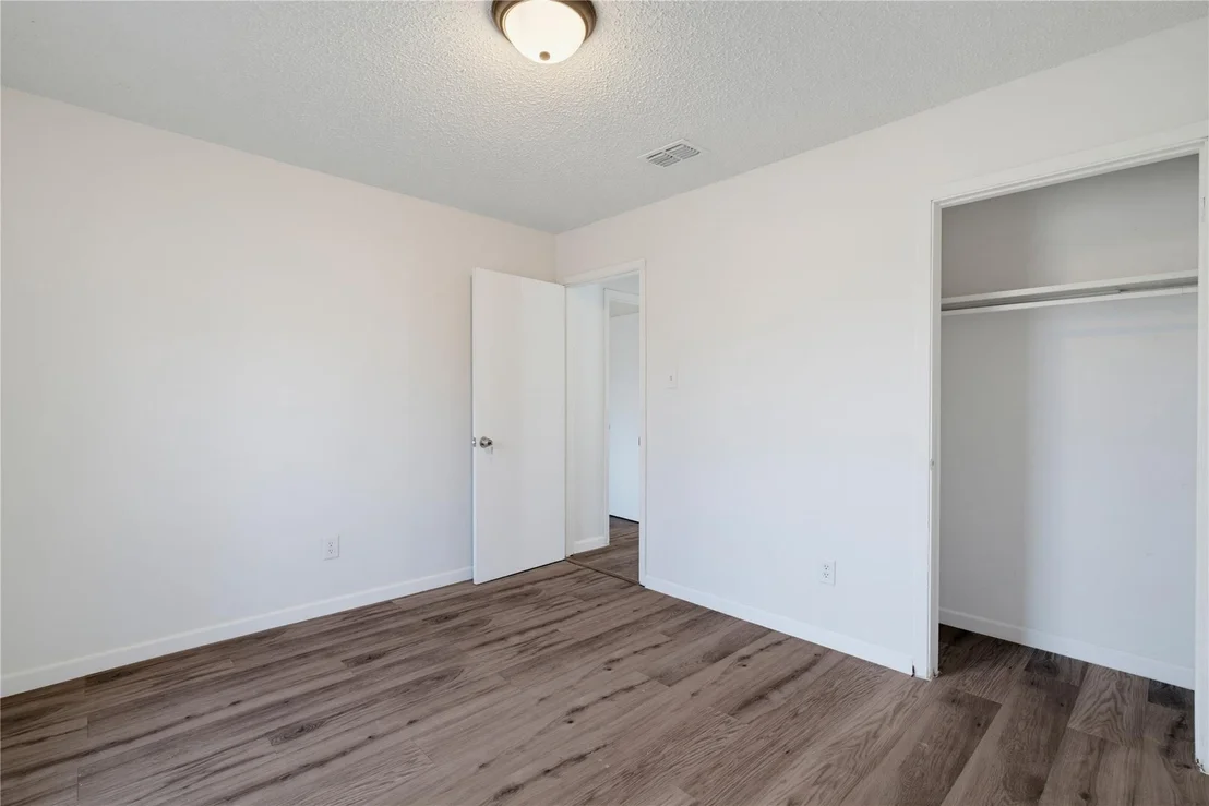 Photo of 2311 Campden DR