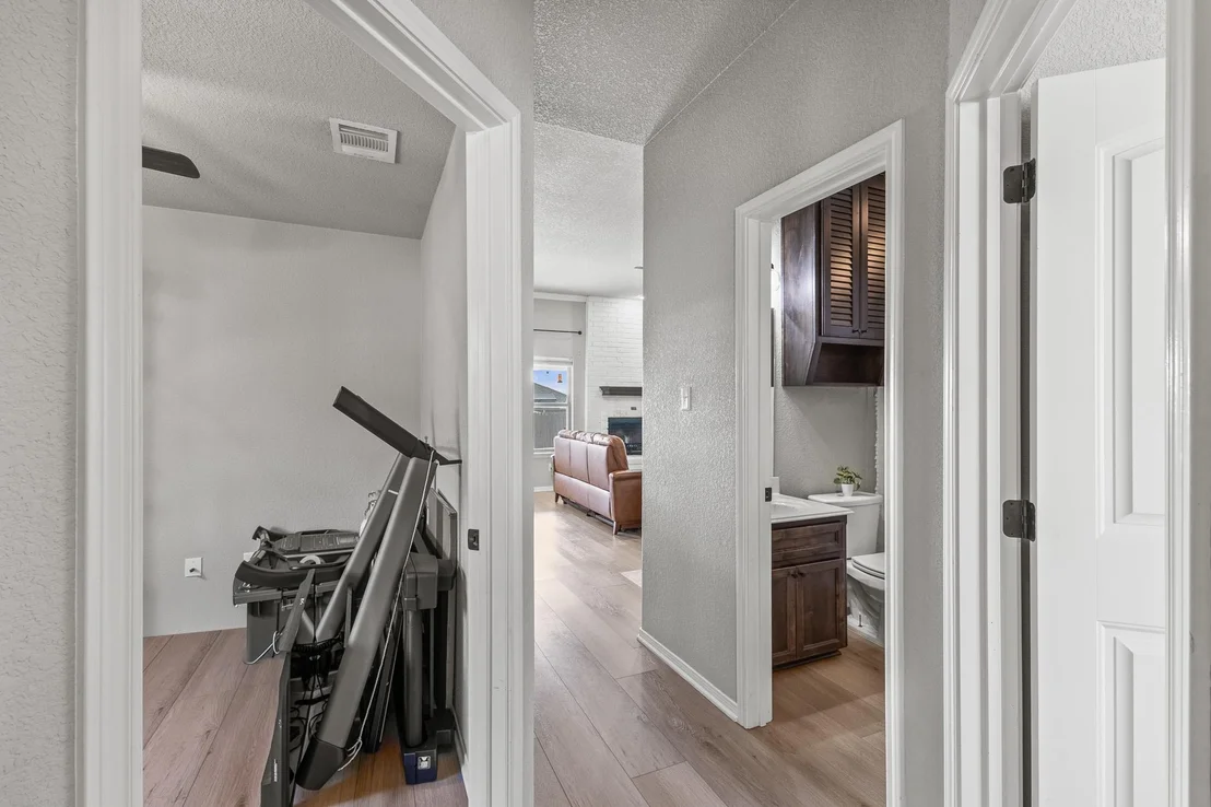 Photo of 3437 Samuel ST