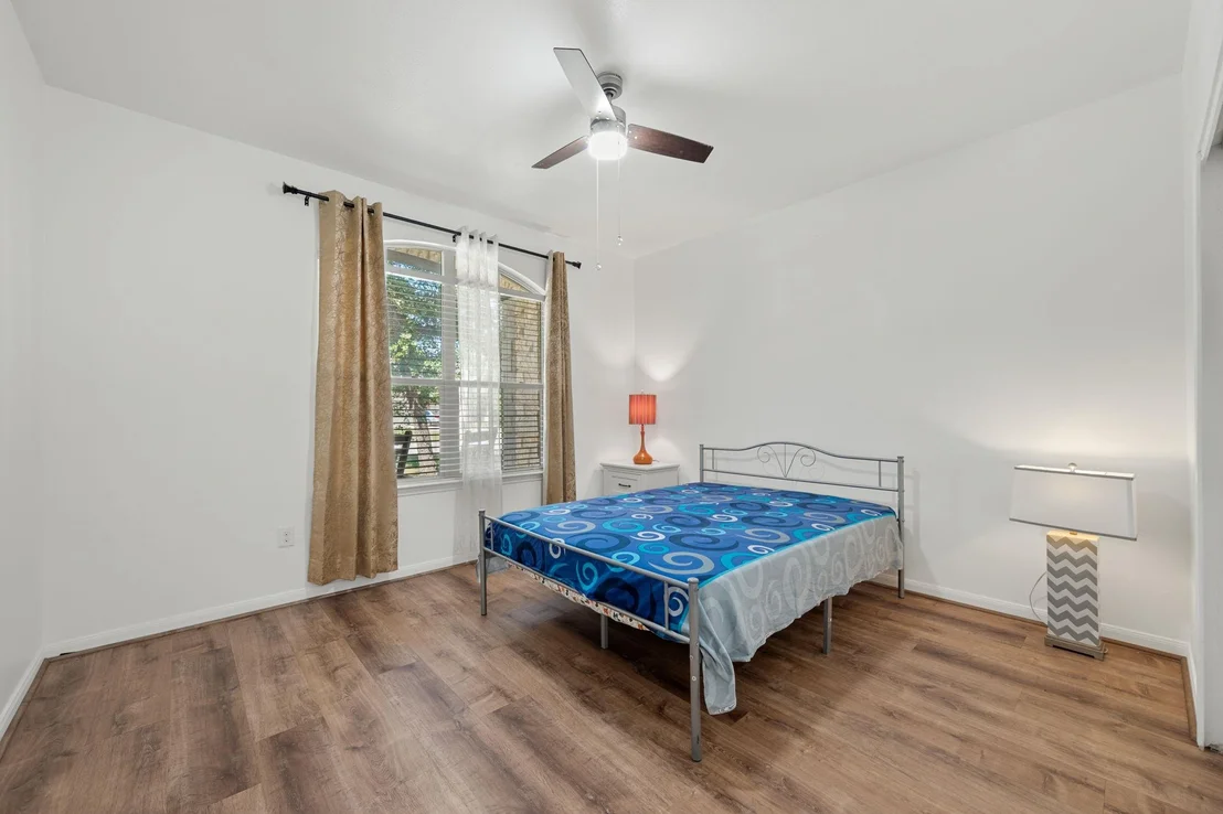 Photo of 2509 Etta May LN