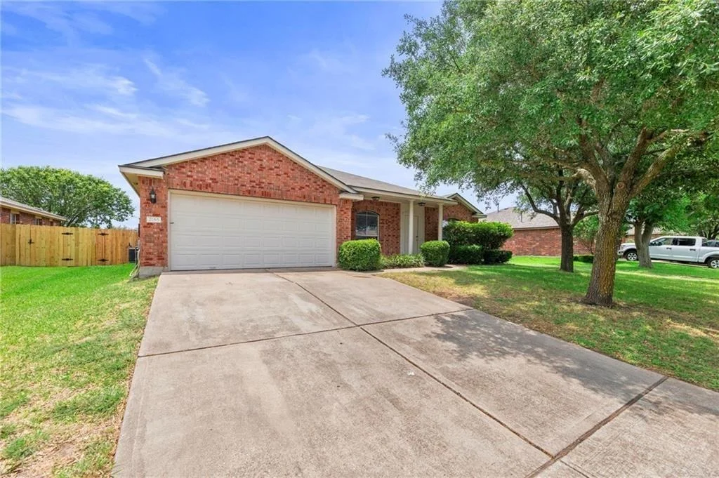 Photo of 2156 Pearson WAY
