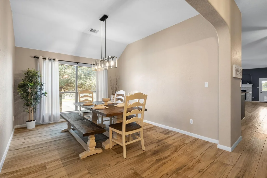 Photo of 407 Victoria DR