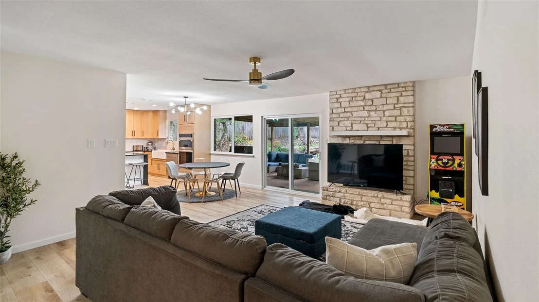 Photo of 7005 Chinook DR