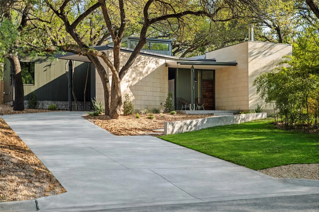 Photo of 1705 Cliffside DR