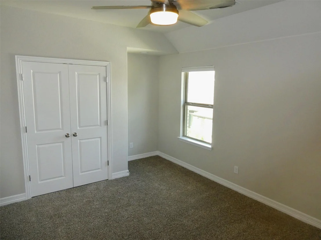 Photo of 1017 HIGHCREST