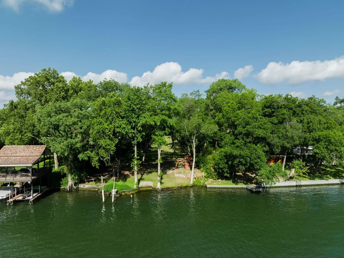 Photo of 2701 River Hills RD