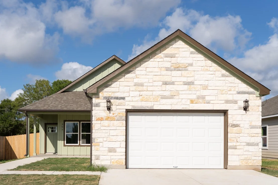 Photo of 305 String Prairie WAY