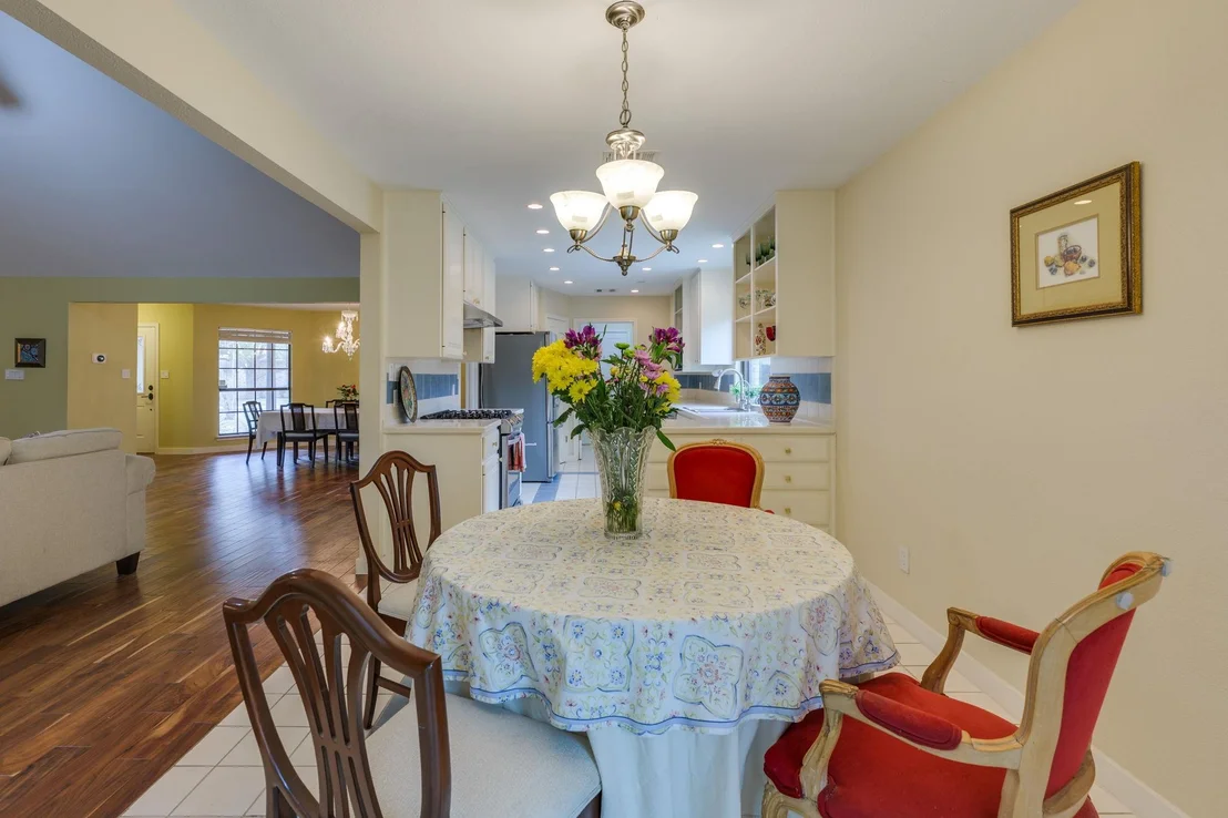 Photo of 2403 Braemar CV