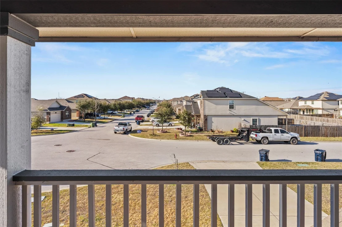 Photo of 100 Serpentine LN