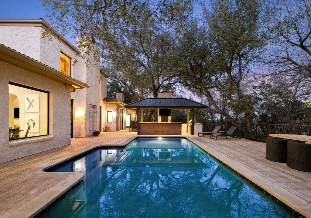 Photo of 11 Ehrlich RD