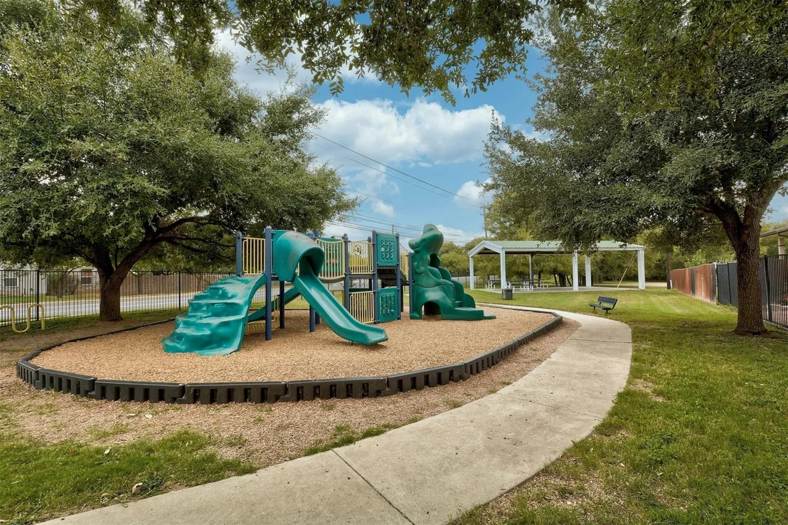 Photo of 14500 Hartsmith DR