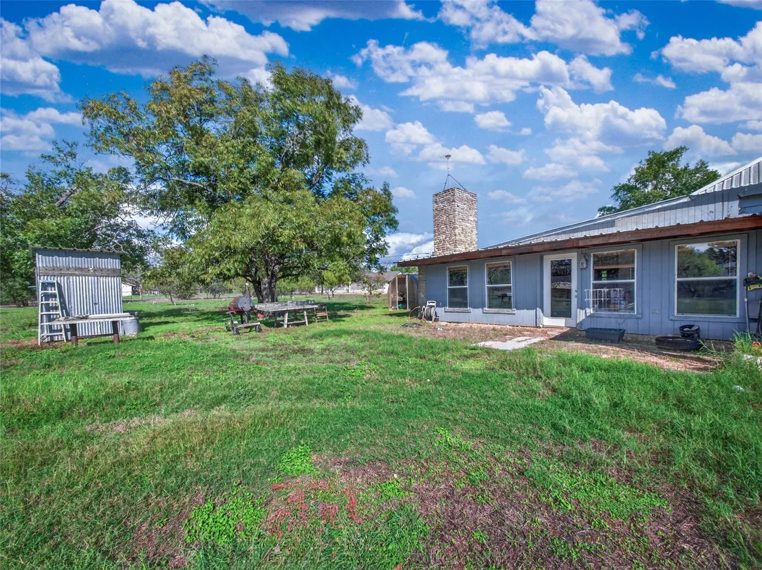 Photo of 7866 County Road 404