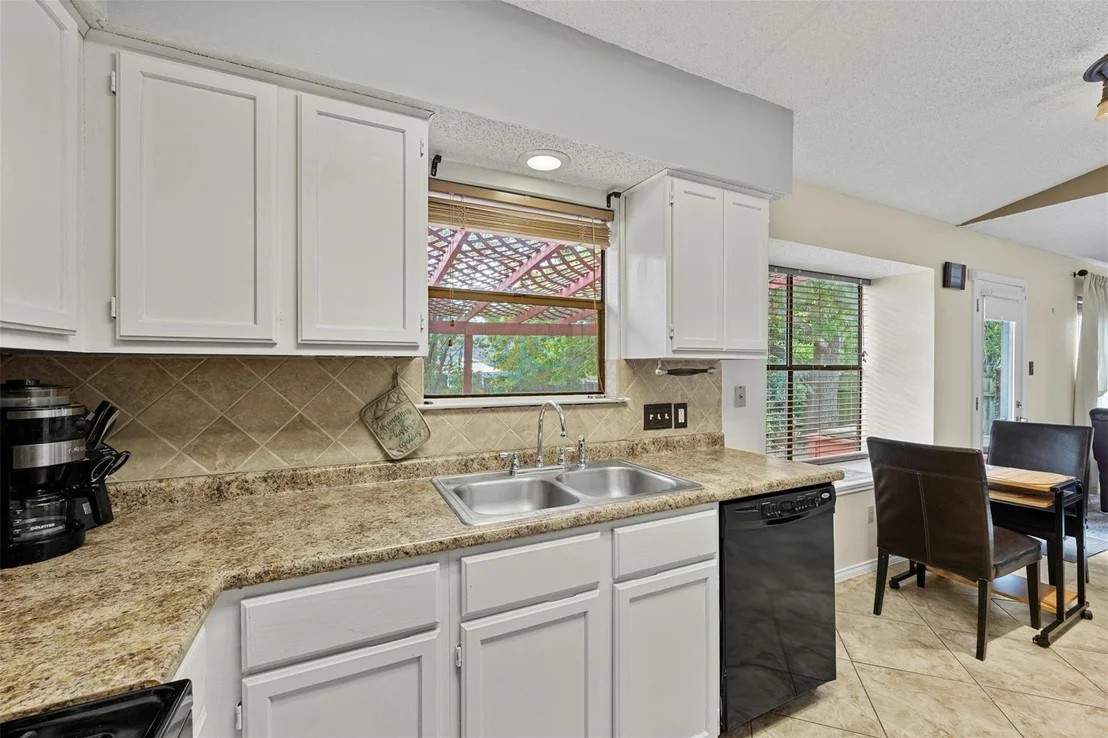 Photo of 1504 Black Cherry DR