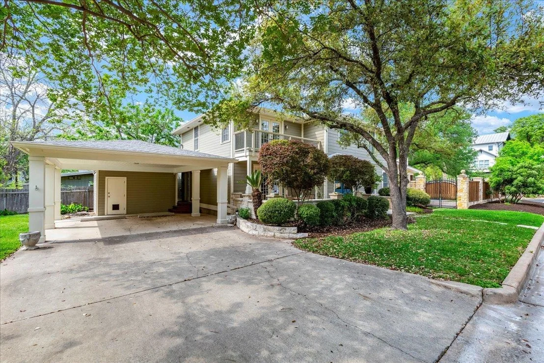 Photo of 2210 Meadowbrook DR