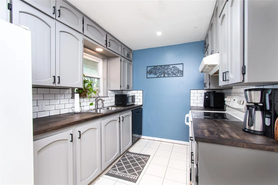 Photo of 531 Santa Rosa RD