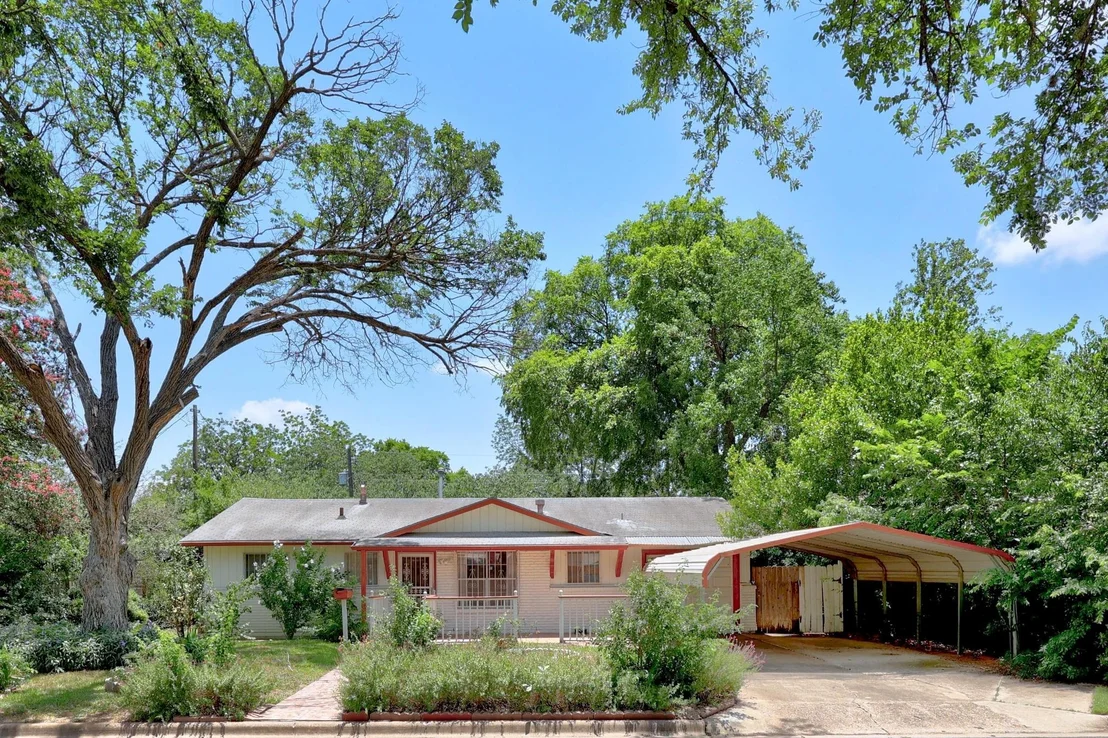 Photo of 4705 Enchanted LN